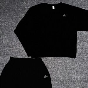 Alo Yoga Black Sweatshirt and Sweatpants set